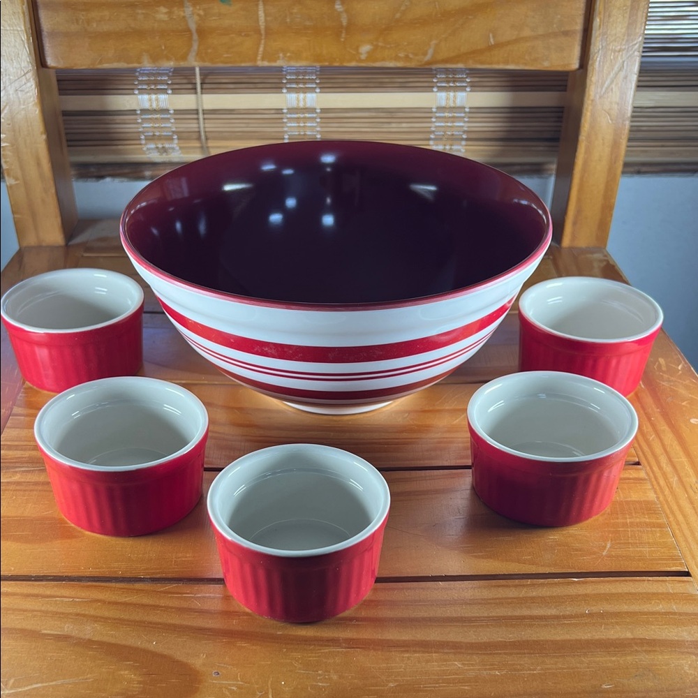 VTG ceramic Ramekins with serving bowl Red White Striped